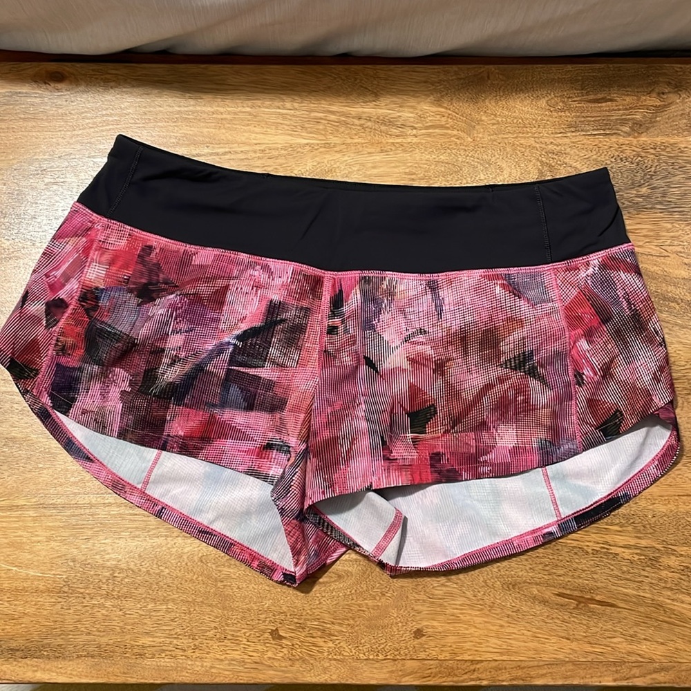 Lululemon Speed Up Shorts in Sun Dazed Multi Pink - Picture 3 of 8